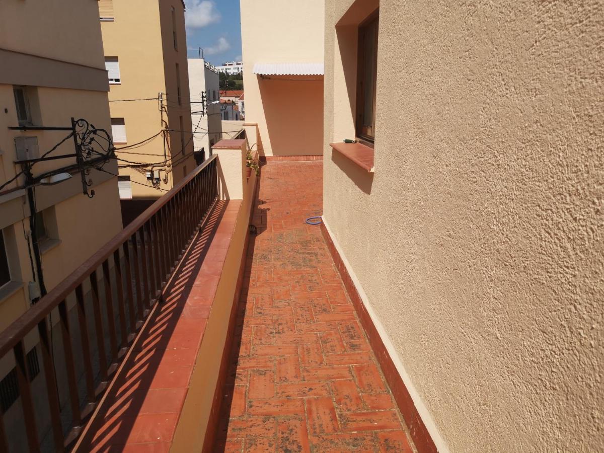 Apartamento Duplex Vacacional Arenys de Mar Bagian luar foto